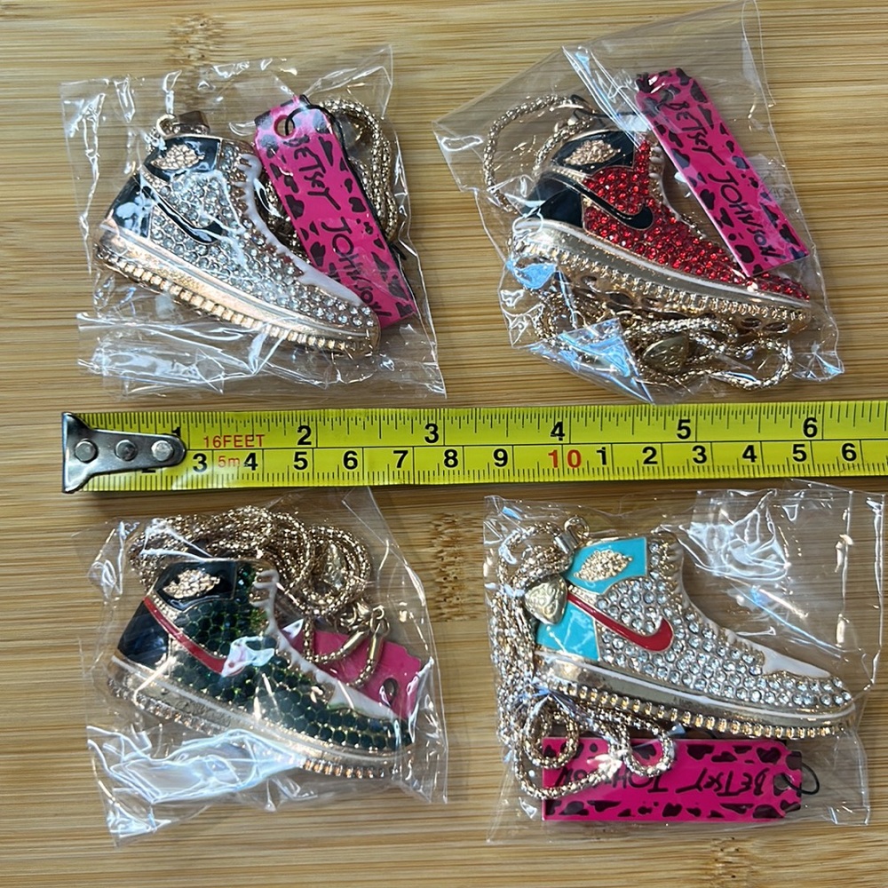 Rhinestone Bling Sneaker Shoe Necklace Pendants Nike Swoosh - Picture 12 of 12